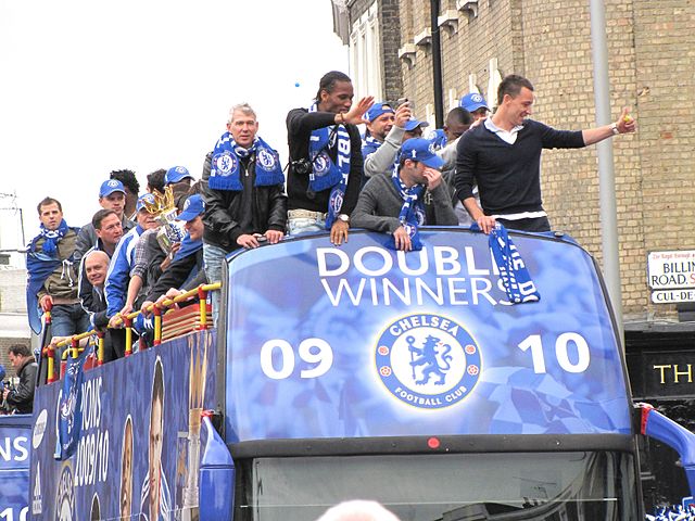 640px-chelsea_double_winner_2009-10